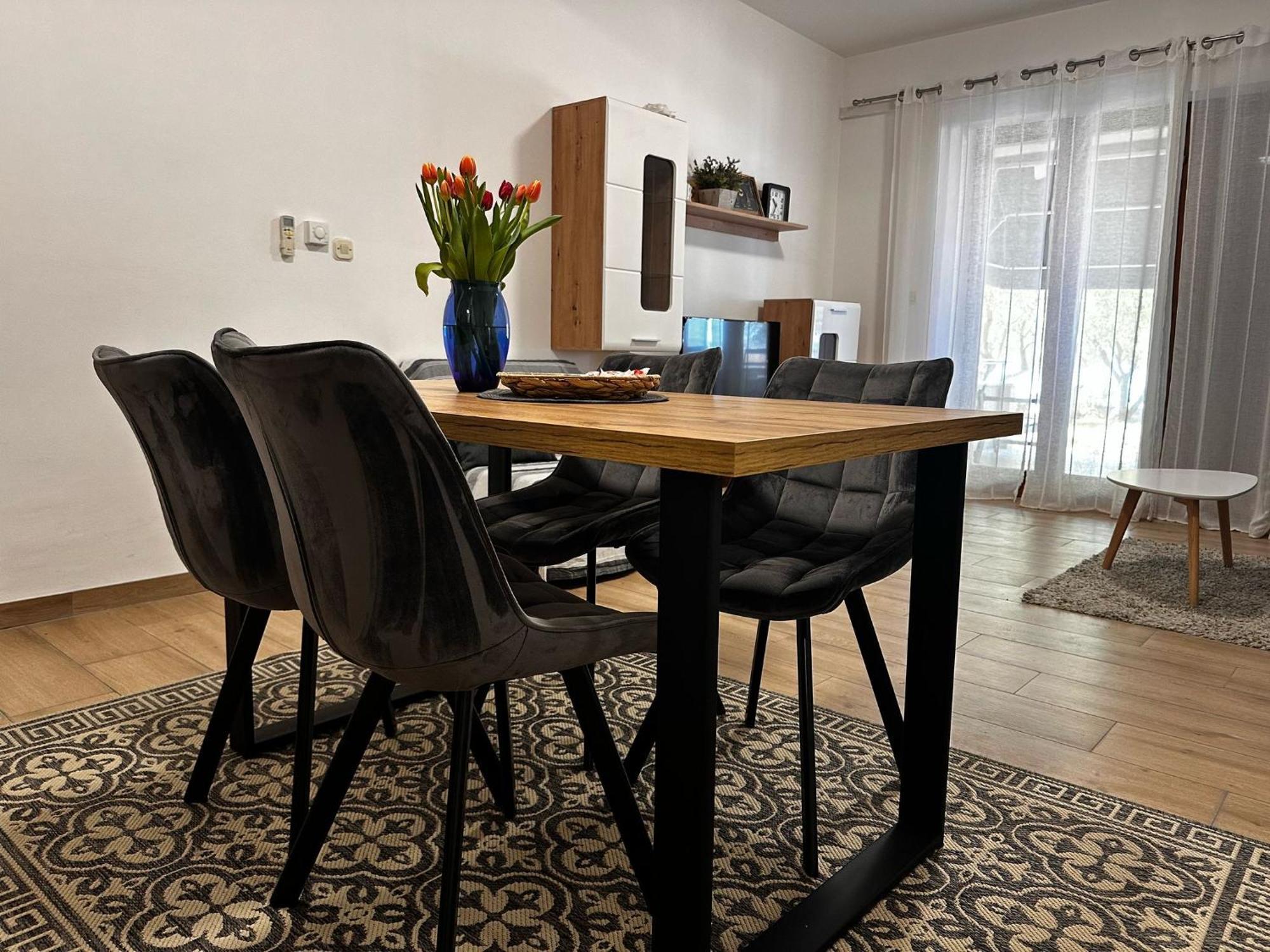 Apartmani Roko Biograd Na Moru Exterior photo